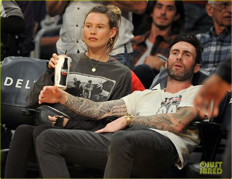 Adam Levine And Pregnant Behati Prinsloo Enjoy A Courtside Date Night At