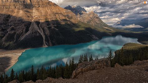 Kanada Chmury Promienie słońca Lasy Peyto Lake