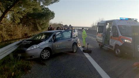 Incidente Sulla Tra Livorno E Pisa Quattro Feriti