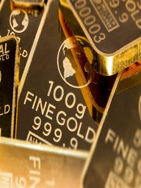 Gold Prices Fall By Rs 400 Know The Rates In Your City Here