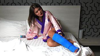 Daily Morning Routine With A Short Cast Leg XVIDEOS