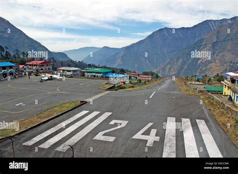 The runway at Tenzing-Hillary Airport, Lukla, Nepal Stock Photo ...