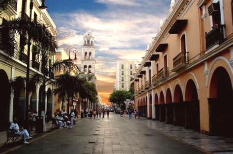 Rescatables el 50 de edificios del Centro Histórico de Veracruz