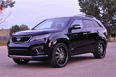 Black Kia Sorento SX 2012 With Aftermarket LED Lights