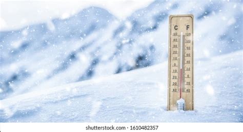 Freezing Thermometer Stock Photos - 22,340 Images | Shutterstock