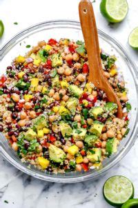 Salada Saudável Quinoa foodiecrush Volta