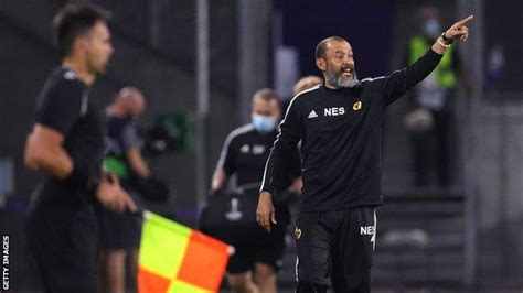 Nuno Espirito Santo Wolves Boss Close To Agreeing New Deal Bbc Sport