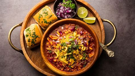 Best Misal Pav Places In Pune Misal Pav Places Near Me