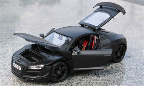 118 Maisto Premium Edition Audi R8 Gt Matte Black Diecast Car Model