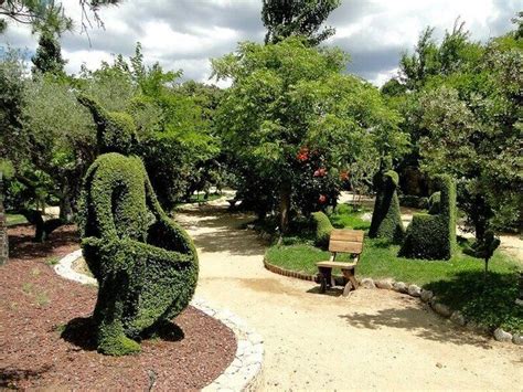 El Bosque Encantado de Madrid - Un Jardín Mágico en España