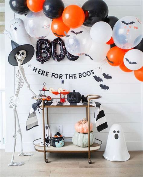 25 Cheap And Easy Halloween Decorations With Balloons – OBSiGeN