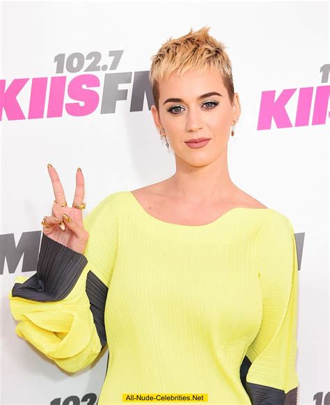 Katy Perry In Short Yellow Dress At 2017 Wango Tango