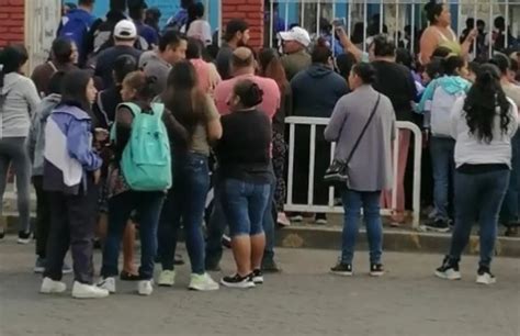 Padres De Familia Exigen Destitución De Directora De Escuela En Ixhuatlán Del Café Veracruz