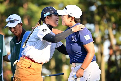 日本女子プロゴルフ協会jlpga On Twitter 日本女子オープン🏆｜round4 健闘を称え合う、最終日最終組の2人🤝