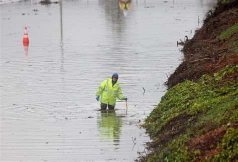 Bay Area storm photos: Atmospheric river causes flooding, road closures ...