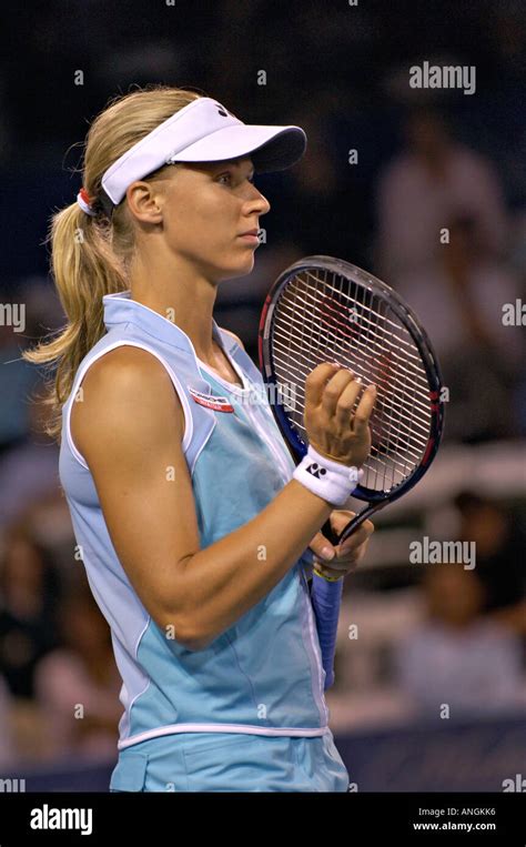 La Estrella Del Tenis Rusa Elena Dementieva En El 2005 Acura Classic