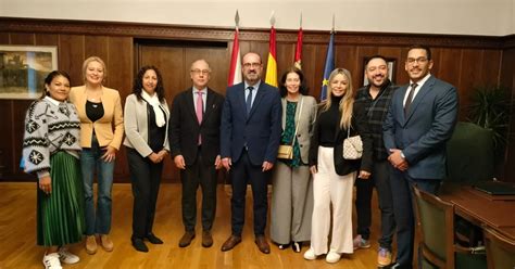 Ponferrada Estudiar La Posibilidad De Instalar Una Oficina Consular De