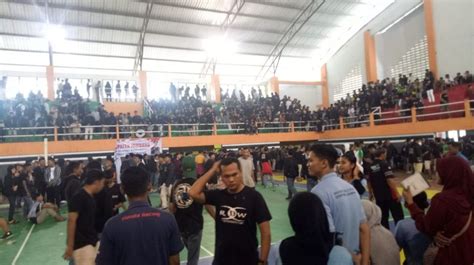 Turnamen Bola Voli Pelajar Di Jombang Berakhir Ricuh Suarajatim Id