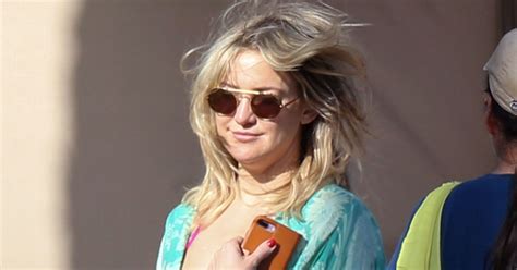 Kate Hudson Shows Off Toned Body In Hot Pink Bikini Pics Us Weekly