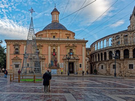 Plaza De La Virgin Valencia Basilica Olympus Om D Em Flickr