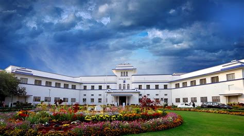 Kamala Nehru Memorial Hospital An Enduring Tradition Of Care Built On