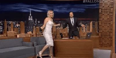 Jennifer Lawrence Dance GIF - JenniferLawrence Dance TheTonightShow ...