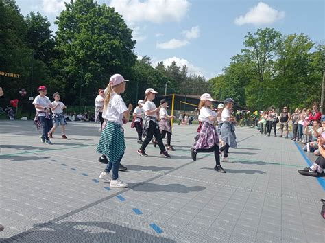 Piknik Rodzinny W Publicznej Szkole Podstawowej W Jast Bsku Starym Pam