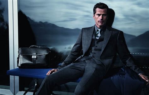Мужские костюмы Hugo Boss: классические и другие костюмы. Их плюсы и минусы