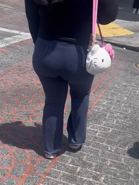 Oblivious Jiggly Phat Ass Latina Ass Forum