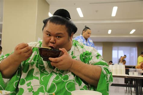 【なぜ、ちゃんこ鍋？】相撲部屋の力士の食事として人気！意味や理由は？ 大相撲のブログ部屋