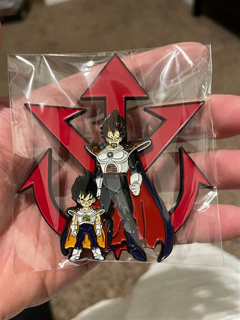 Saiyan Royalty Crest Red Etsy