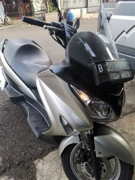 Suzuki Burgman 200cc Lacak Harga