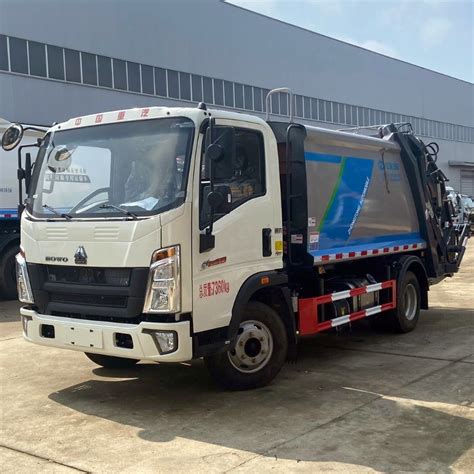 HOWO 7 Cubic Meters Compression Garbage Truck Waste Bin Truck Garbage