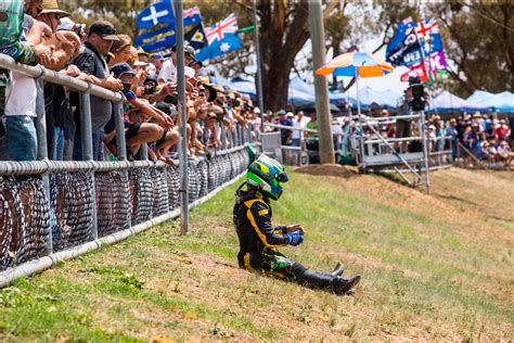 Gallery Bathurst 12 Hour Saturday Speedcafe