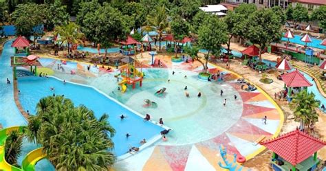 Wisata Keluarga Yang Baru Naik Daun Di Kudus Ada Mulia Wisata Waterpark