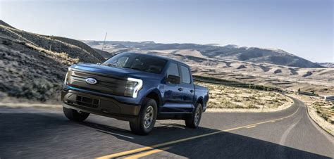 Ford F Series F 150 Lightning Xiv Supercrew Standard Range 432 Hp Electric 4wd 2021