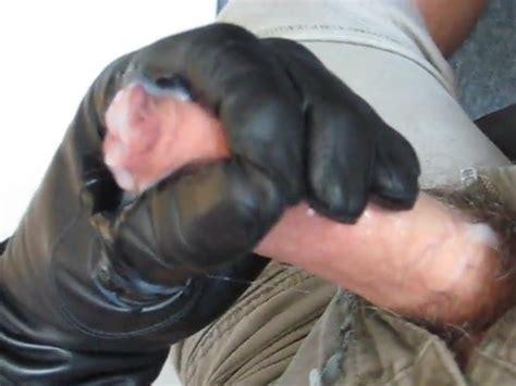 Gloved Handjob Lederhandschuhe In Aktion 2 Gay Man Porn XHamster