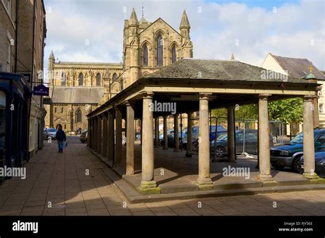 Hexham Market Place, Hexham Abbey. Hexham, Northumberland, England, UK ...