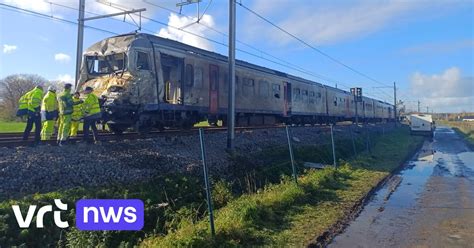 Vrachtwagenchauffeur Negeerde Rode Lichten Bij Ongeval Met Trein Aan