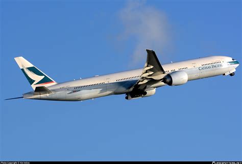 B KQT Cathay Pacific Boeing 777 367ER Photo By Hin Volvo ID 784466