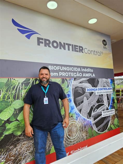 Docente Do Ccb Participou De Lan Amento De Biofungicida Desenvolvido