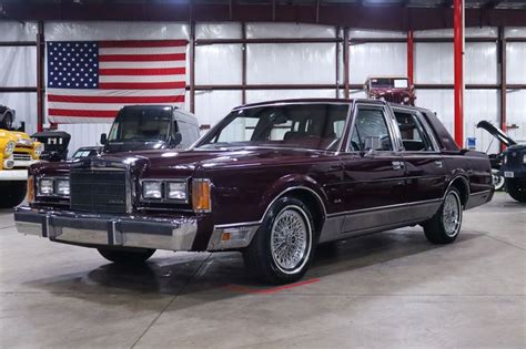 Lincoln Town Car Signature Series Sold Motorious