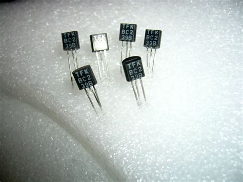 20x NPN Transistor BC337-40 BC 337-40 By Fairchild, 45V 1A,, 51% OFF