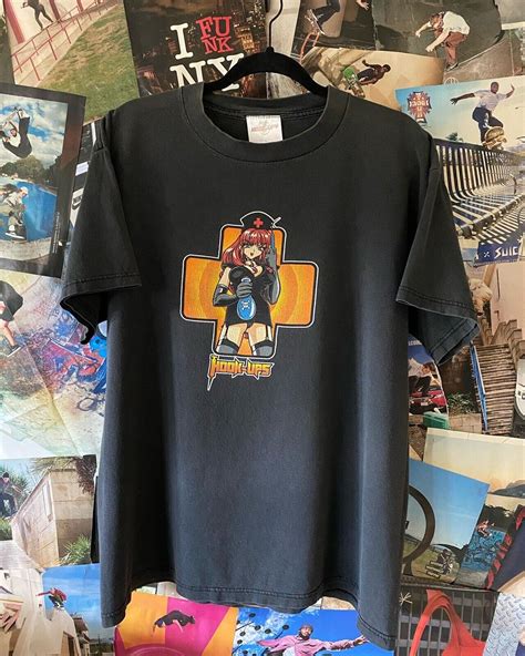Vintage Hook Ups Shirt Nurse Girl Needle 90s Skate Te Gem