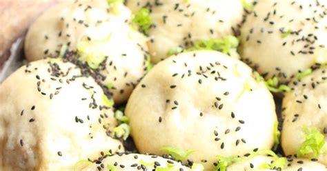 Un Peu Gay Dans Les Coings Sheng Jian Bao Petits Pains Farcis De Porc Cuits La Po Le