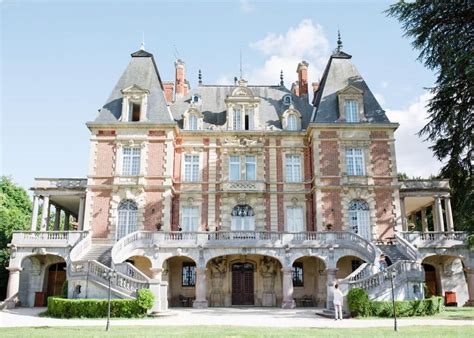 The Glorious and Distinctive History of The Best French Châteaux ...