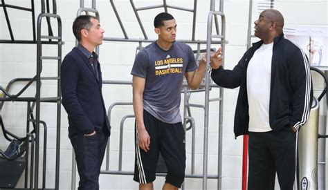 Johnson Y Pelinka Presentes En El Regreso De Lakers