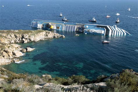 Body Found Aboard Doomed Italian Cruise Ship Costa Concordia By Workers