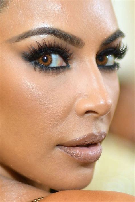 Kim Kardashian Closeup Best Hd Fondos De Pantalla Fondos De Pantalla