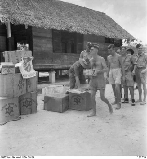 KUCHING SARAWAK BORNEO 1945 09 14 KUCHING FORCE AUSTRALIAN AND EX